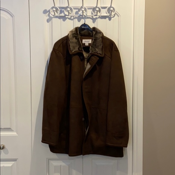 Joseph & Feiss International - Picture 1 of 4